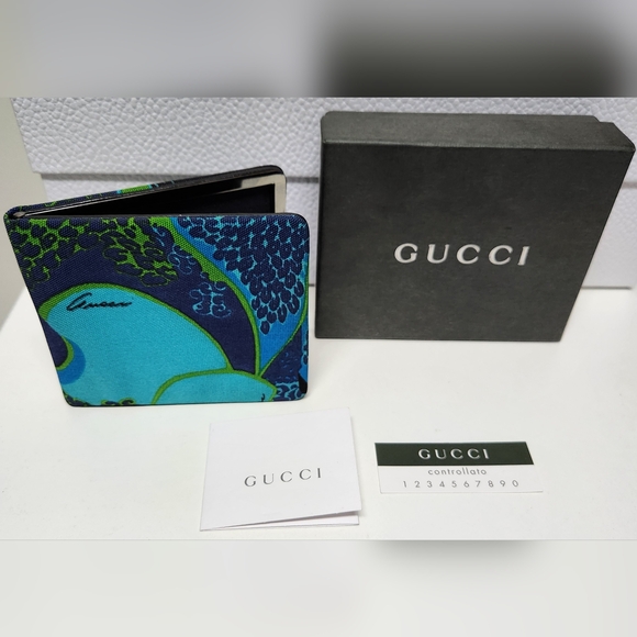 GUCCI Snap Case Vintage RARE Tom Ford Era COLLECTORS ITEM!! SALE SALE SALE - Picture 4 of 13